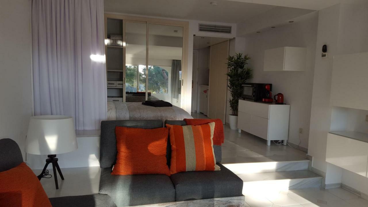 Casa Robert Y Nergiz Apartment Sitio de Calahonda Екстериор снимка